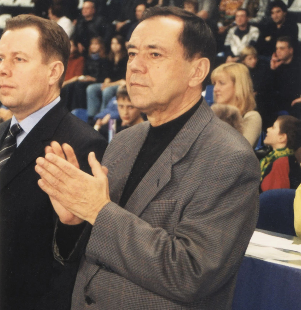 Владимир Вениаминович Радионов. Тренер московского Локомотива в 1983 году.jpeg