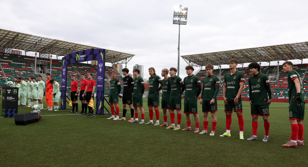 Молодёжка. Игра с чертановцами.JPG