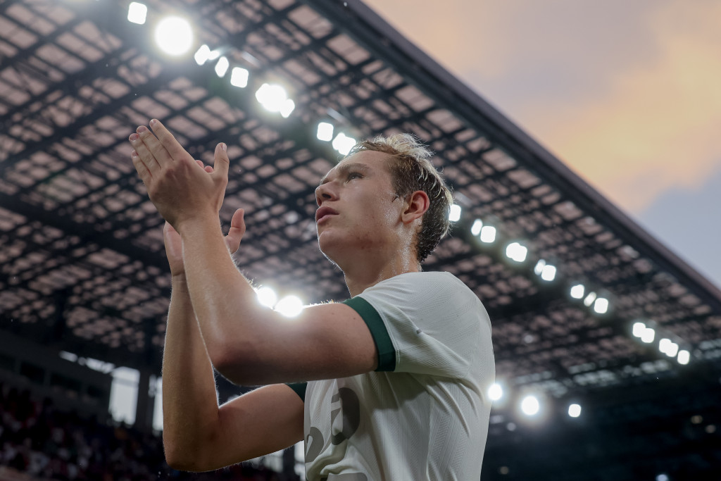 Благодарность болельщикам на выезде от Батракова.jpg