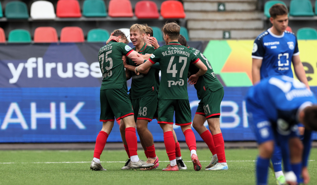 Эмоции после гола Еремеева.JPG