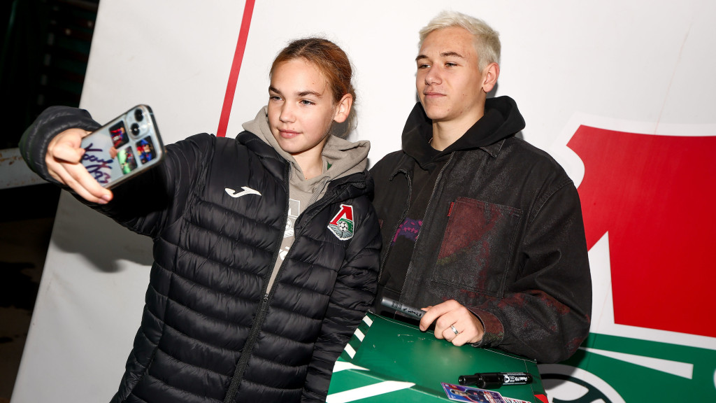 Чемпионы089.jpg Чемпионы089.jpg