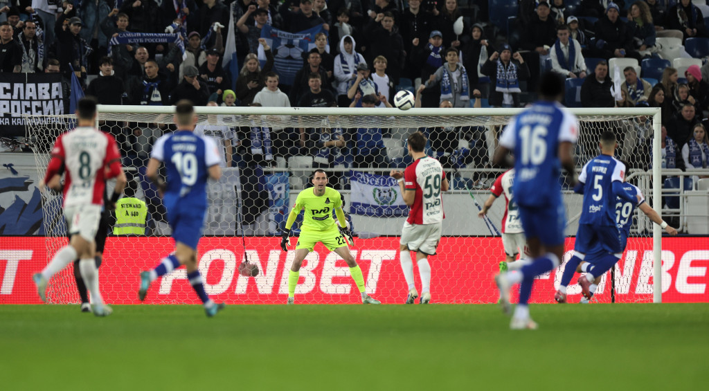 Команда в Калининграде. Начало Кубка.JPG Команда в Калининграде. Начало Кубка.JPG