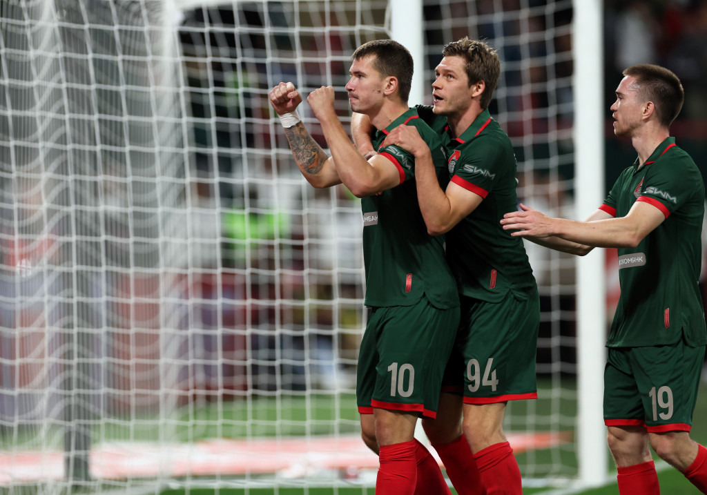 Дмитрий Воробьёв реализовал 11-метровый удар.JPG