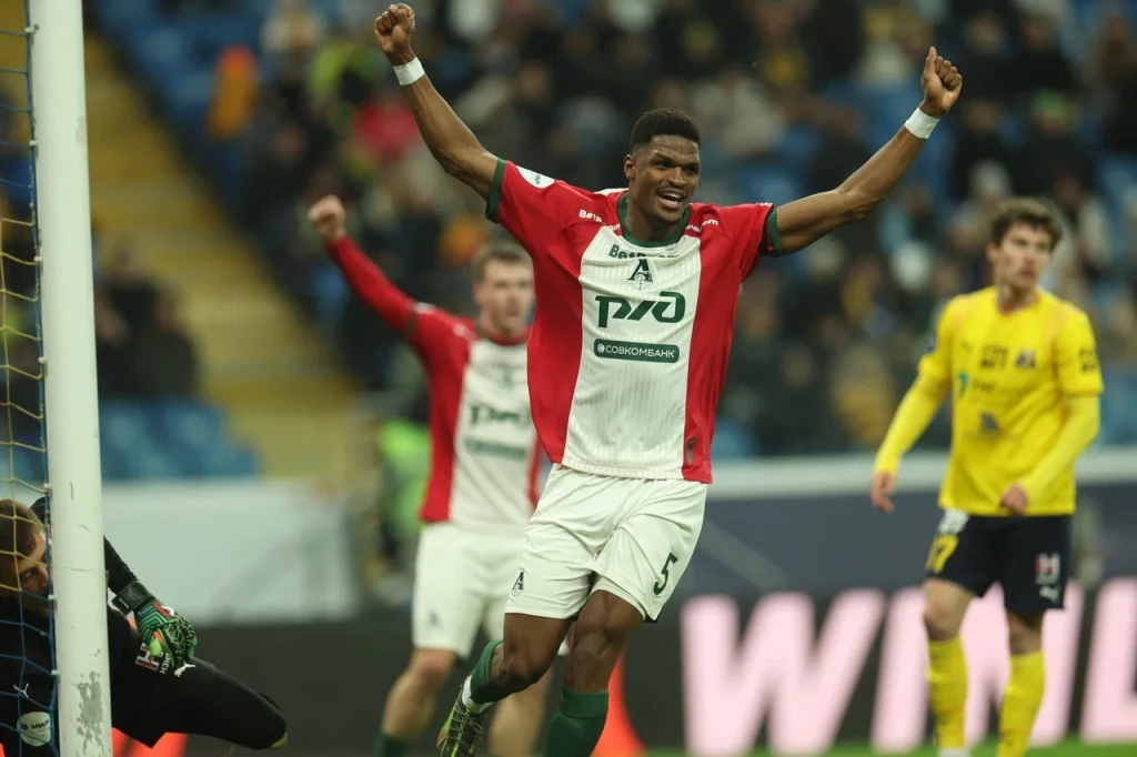 Ньямси забивает гол.JPG Ньямси забивает гол.JPG