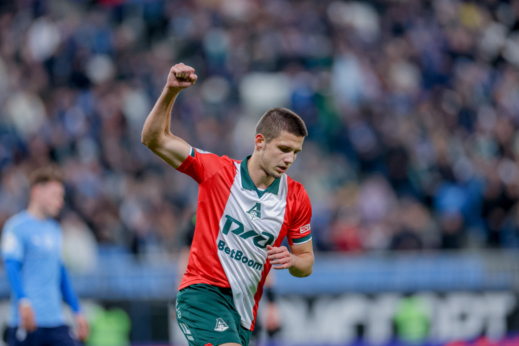 Раков после рикошета забил в Самаре.jpg