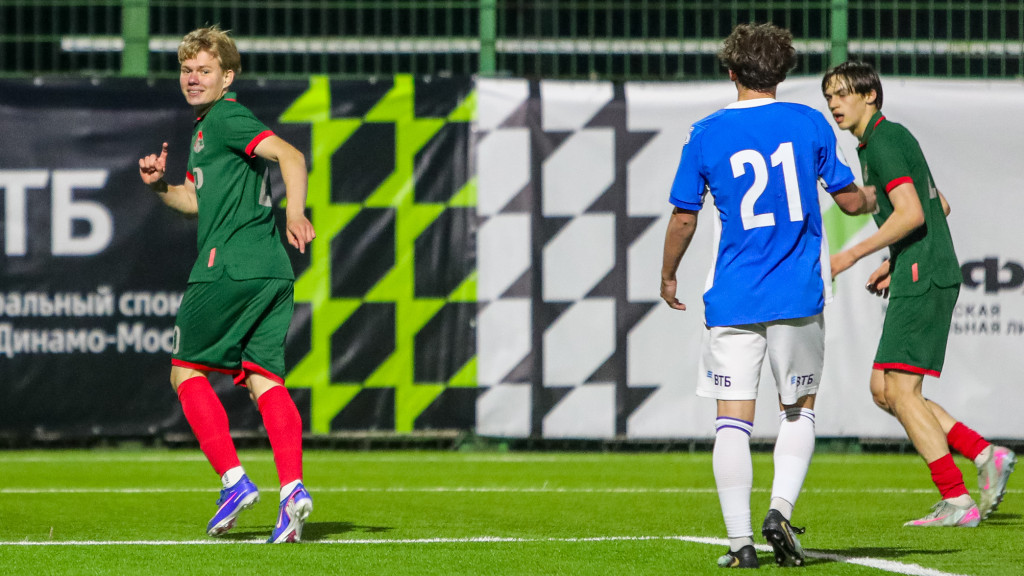 2F8A5639-34.jpg 2F8A5639-34.jpg