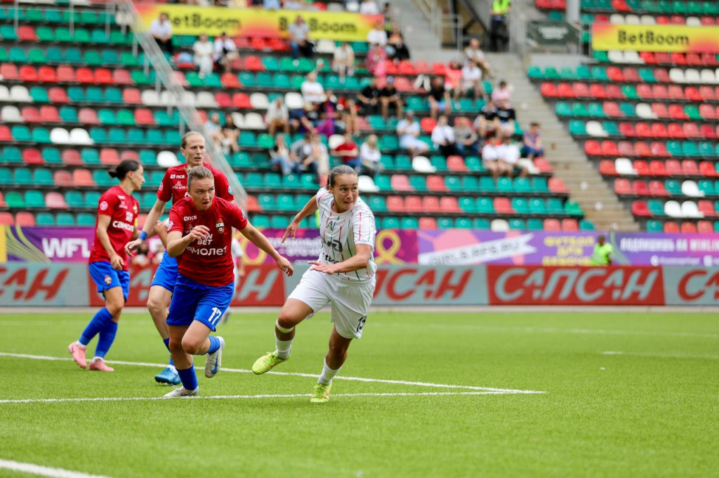 photo_5465631877898564300_y.jpg photo_5465631877898564300_y.jpg