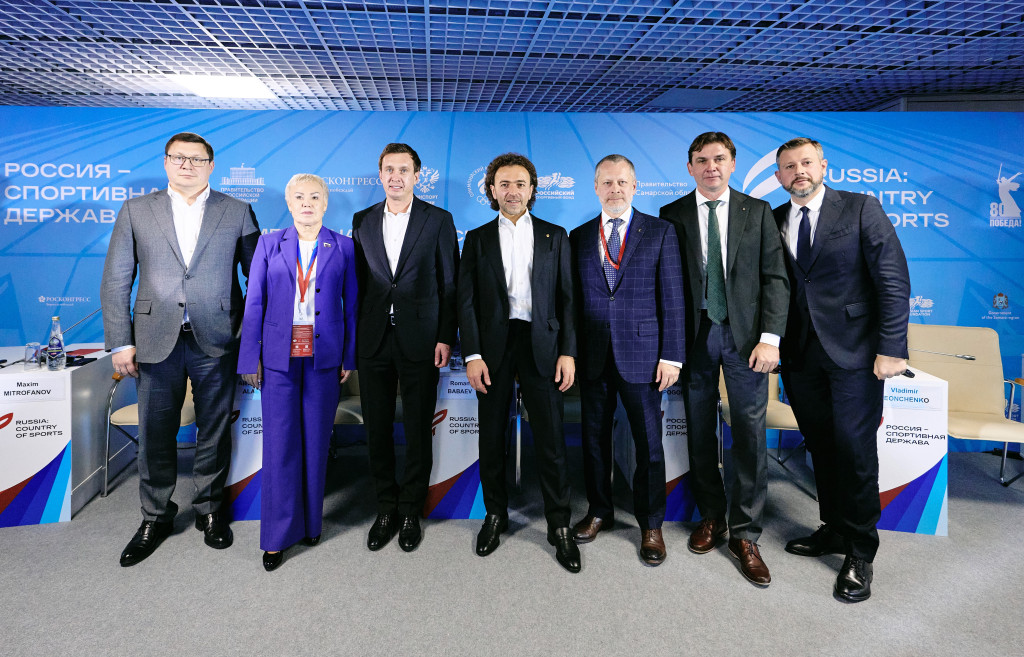 «Локомотив» на форуме.jpg