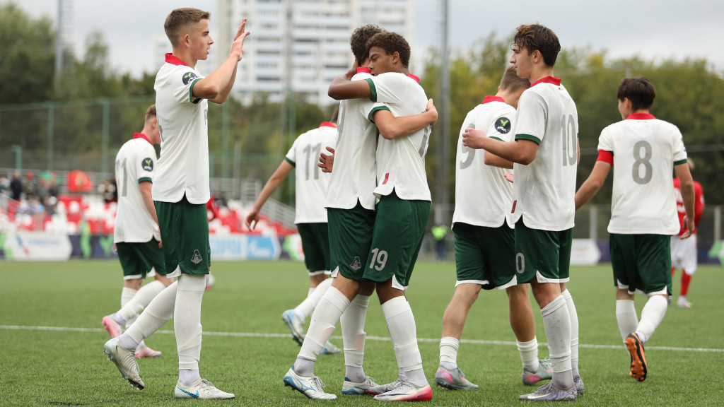 2F8A8192 copy.jpg 2F8A8192 copy.jpg