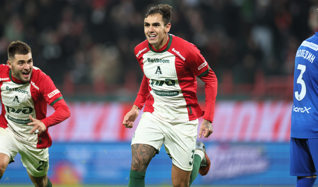 Фассон забил свой второй мяч за «Локомотив».JPG