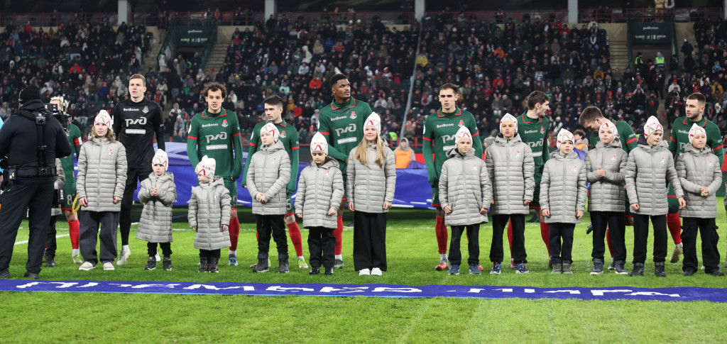 Построение перед игрой с «Краснодаром».JPG