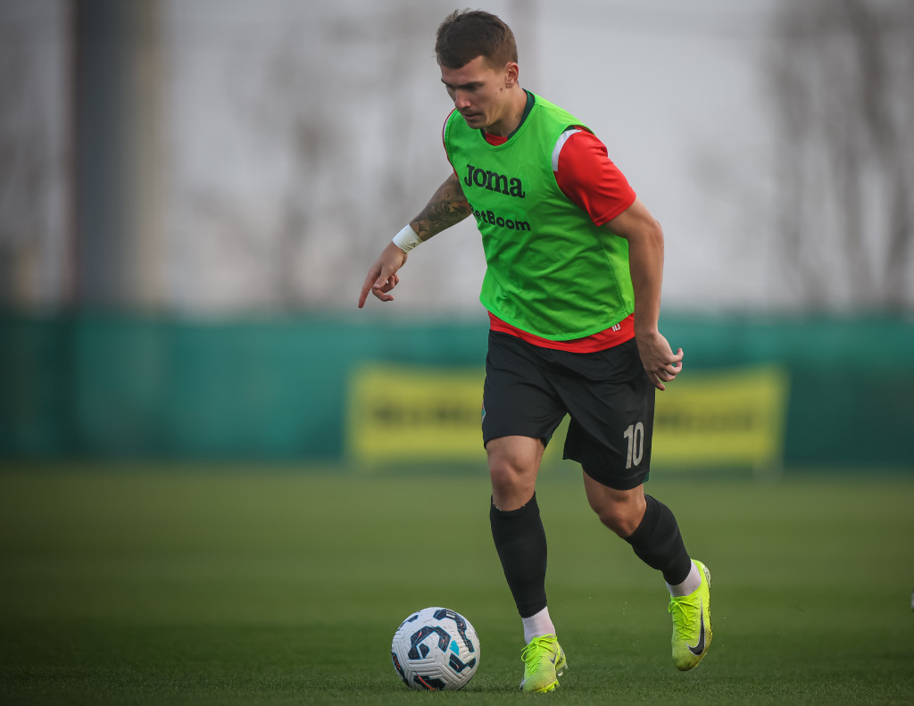 Дмитрий Воробьёв. Тренировка.jpg