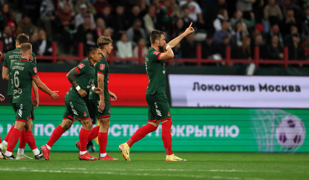 Гол Комличенко на «РЖД Арене».JPG