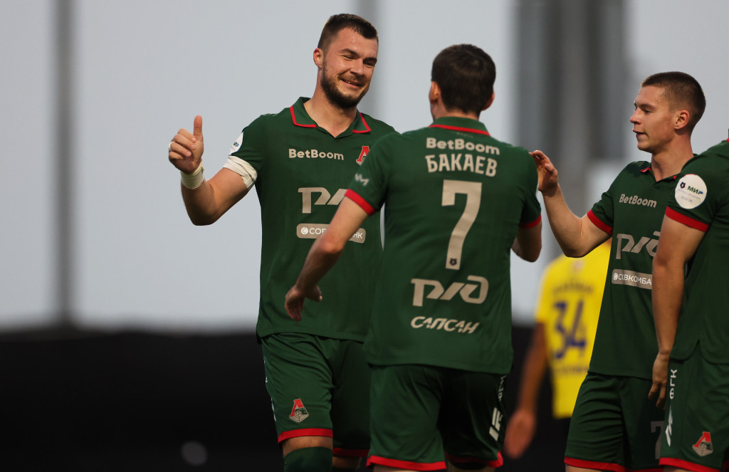 Комличенко празднует гол. Абу-Даби, 2026.JPG