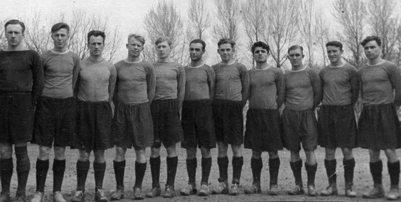 Кублицкий — крайний слева в МВО.jpg Кублицкий — крайний слева в МВО.jpg