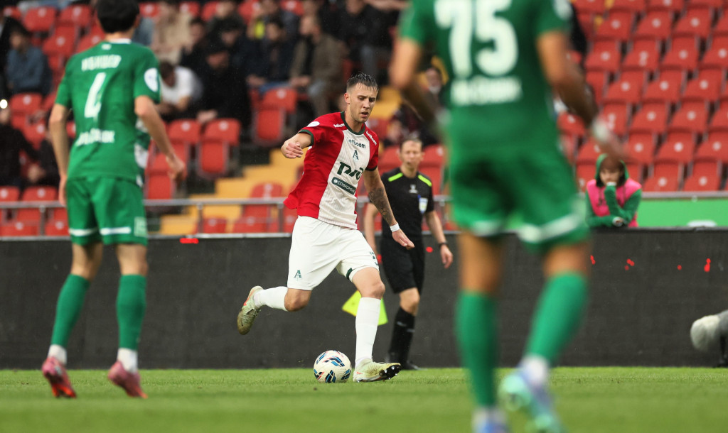 Погостнов в основе на игру с «Ахматом».JPG