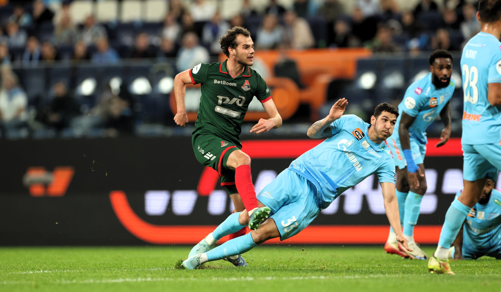 Удар Артёма Карпукаса.JPG Удар Артёма Карпукаса.JPG