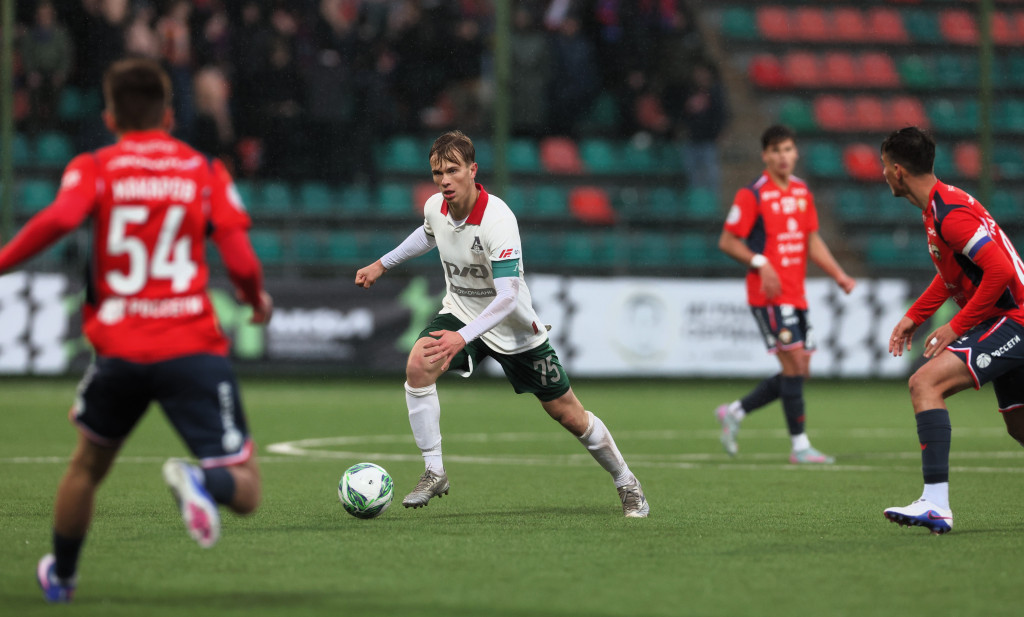 Еремеев ищет партнёра для продолжения атаки.JPG