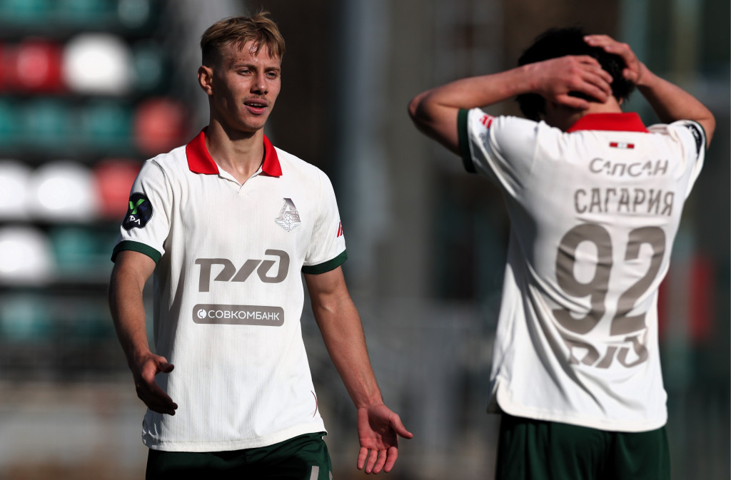 Гол Сагарии с передачи Дементьева.JPG