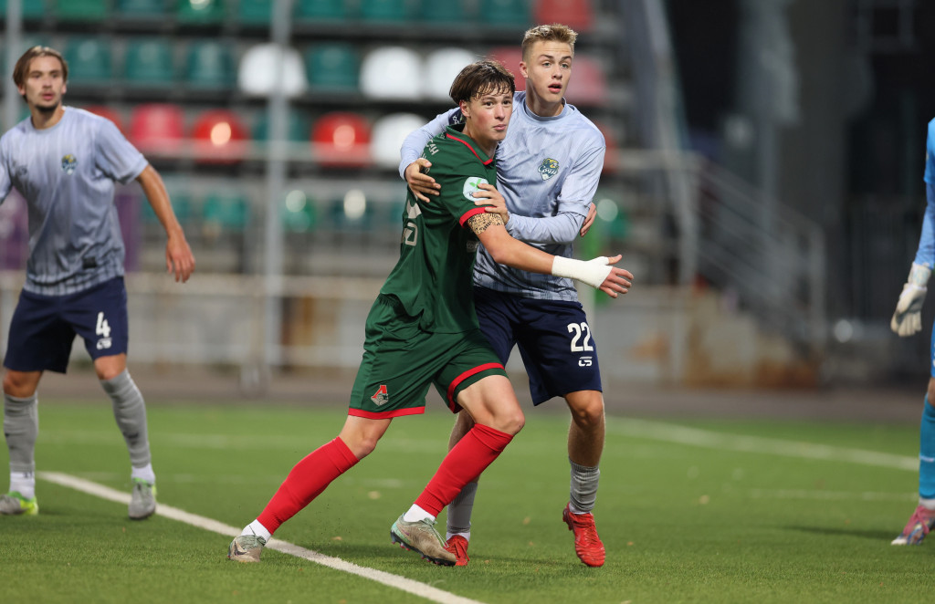 Степанов в борьбе за позицию.JPG Степанов в борьбе за позицию.JPG