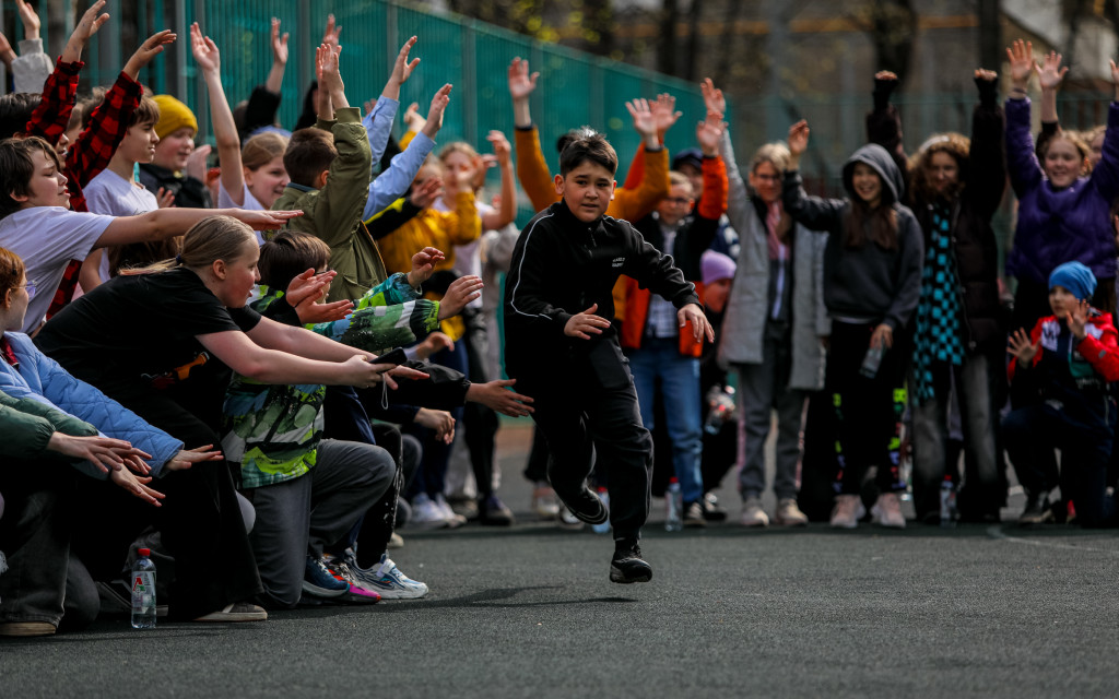 Локо в школе.jpg