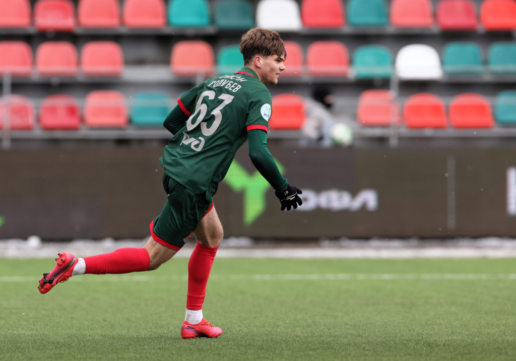 Голубев сравнивает счёт с пенальти.JPG