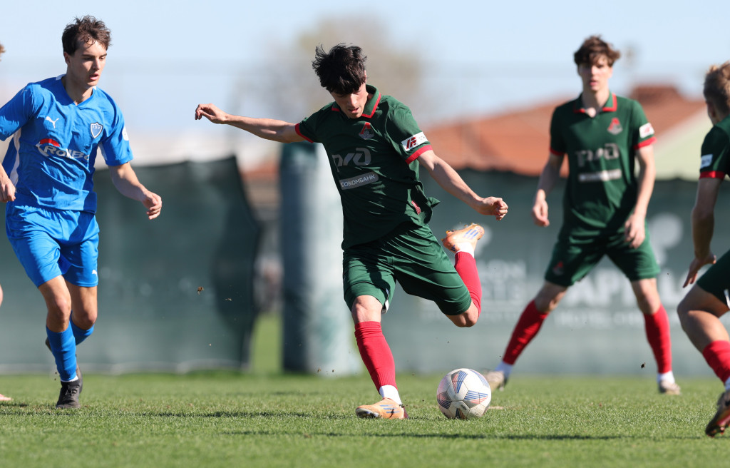 Удар Пилишвили.JPG Удар Пилишвили.JPG