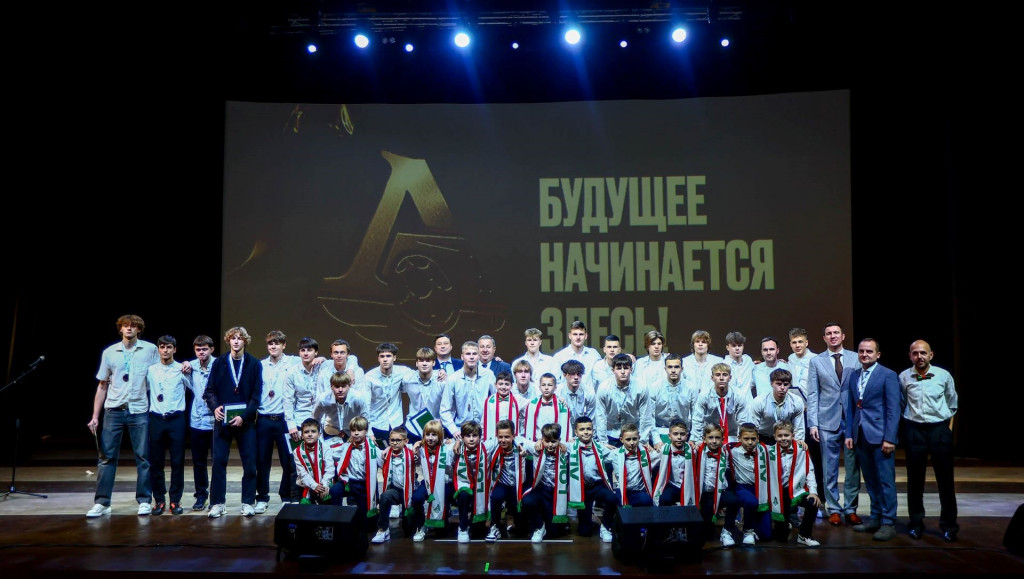 2007 и 2015 черк.jpg 2007 и 2015 черк.jpg