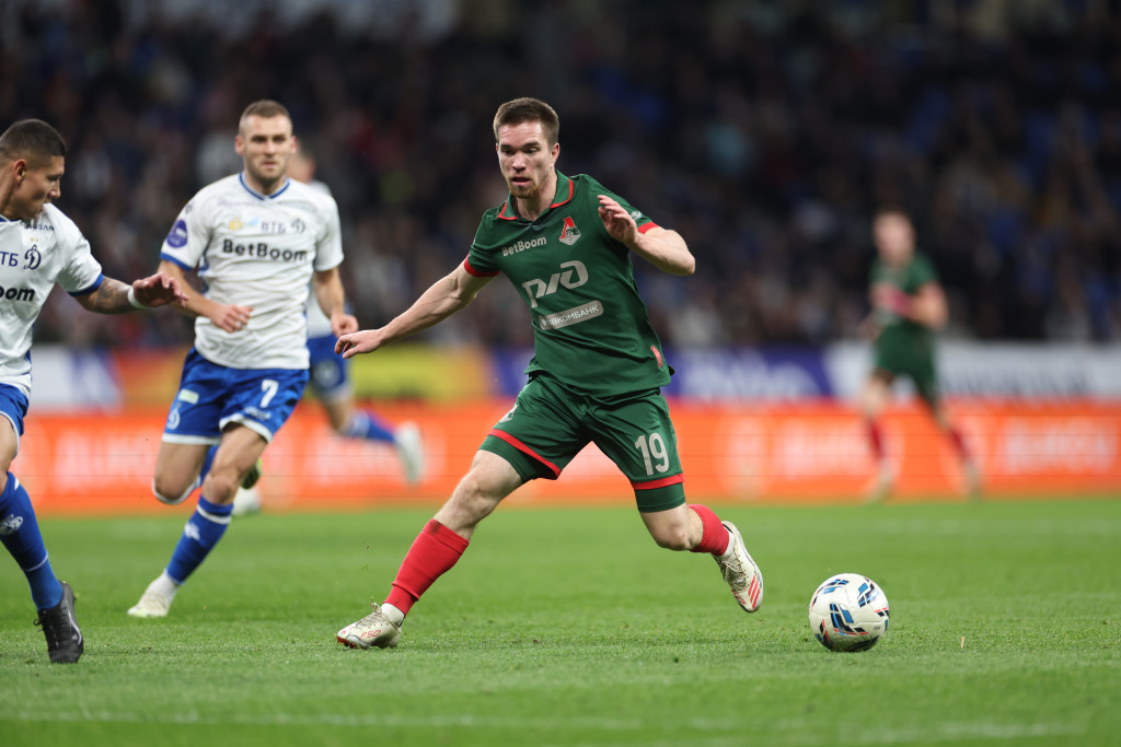 Руденко в матче с «Динамо».JPG