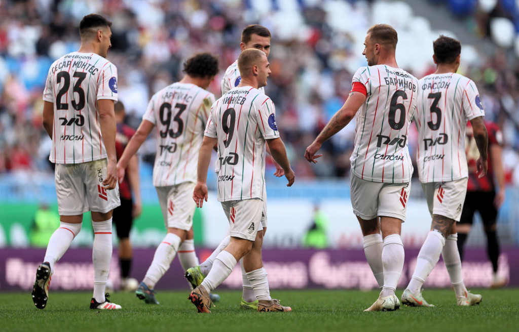 Гол Пиняева «Акрону».JPG