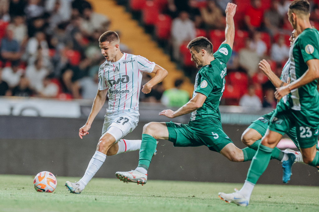 Раков забивает Ахмату.jpg Раков забивает Ахмату.jpg