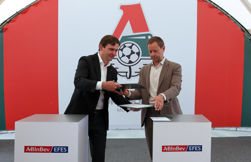Efes x FCLM.jpg Efes x FCLM.jpg